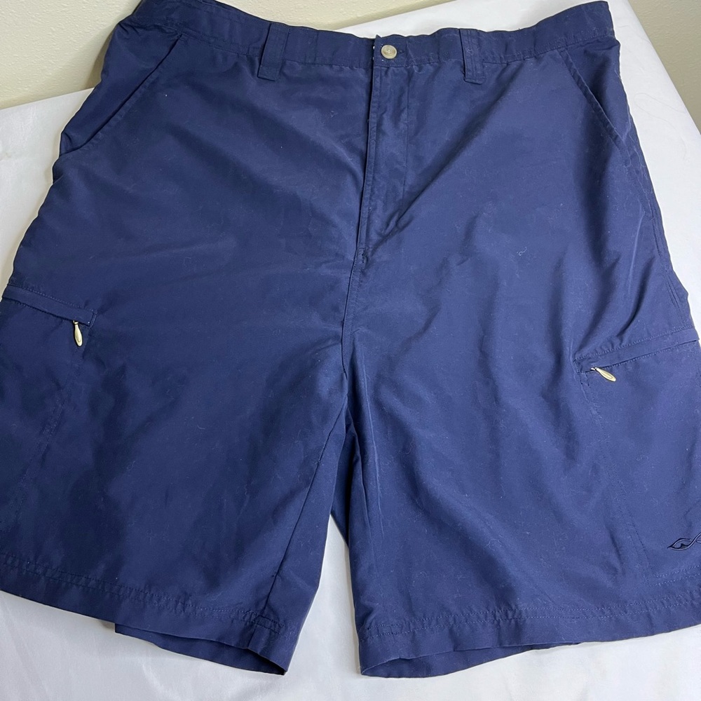 Men's size 40 snake eyes dry-10 navy golf shorts